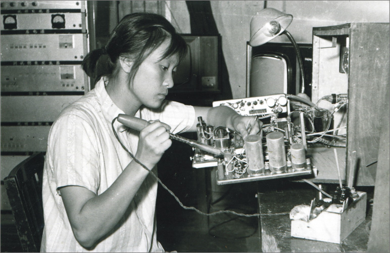 1970年，中國誕生第一臺彩色電視機(jī)，數(shù)年之后，長虹才開始電視機(jī)的研制