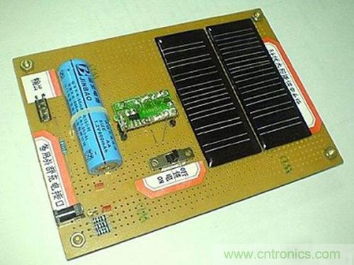 微型太陽能供電板DIY，給手電筒收音機(jī)供電