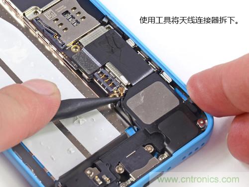 內(nèi)部能否出“彩”？“五彩機身”iPhone 5C拆解揭秘