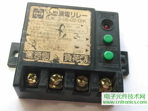 漏電保護(hù)器拆解：結(jié)構(gòu)有差異，做工不錯(cuò)