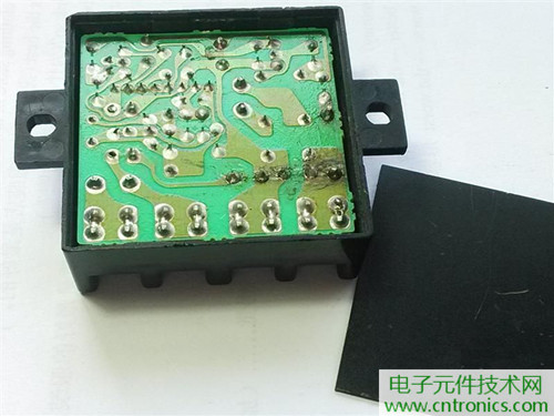 漏電保護(hù)器拆解：結(jié)構(gòu)有差異，做工不錯(cuò)
