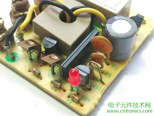 漏電保護(hù)器拆解：結(jié)構(gòu)有差異，做工不錯(cuò)
