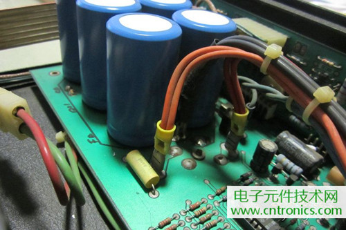 用料很給力！專業(yè)后級功放美國高峰FA1201拆解