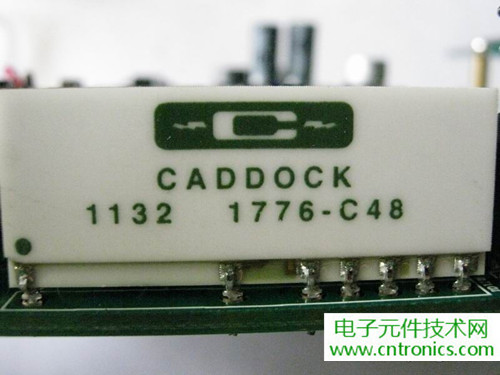 拆全球首款！安捷倫OLED手持式數(shù)字萬(wàn)用表拆解