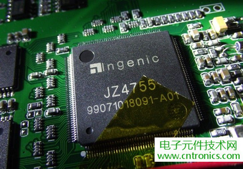 探秘電子紙！一款電紙書的電子墨水屏拆解