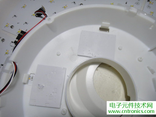 高端大氣上檔次！智能遙控調(diào)光LED吸頂燈拆解
