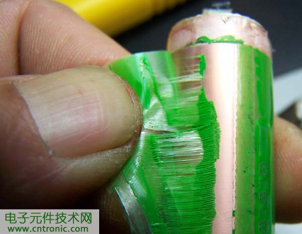 筆記本電池拆解，探秘電池內(nèi)部結(jié)構(gòu)