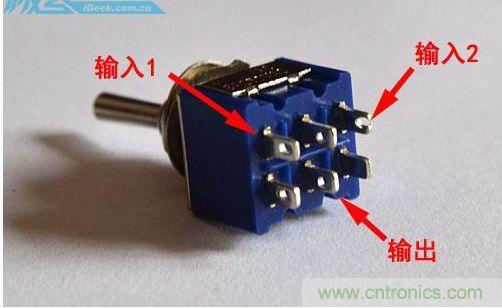 DIY：自制超炫音頻分配器，實現(xiàn)音箱共用