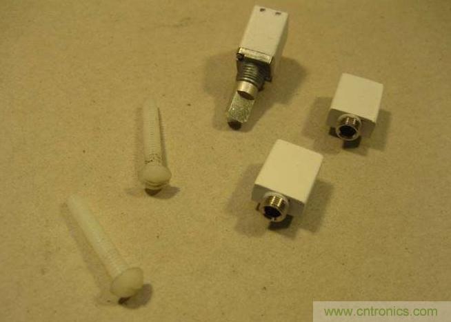 我就是這么牛！DIY IPod 耳放!