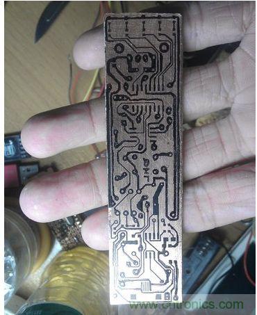 精巧DIY:綠色天然環(huán)保的太陽能移動(dòng)電源