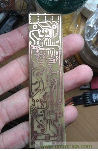精巧DIY:綠色天然環(huán)保的太陽能移動(dòng)電源