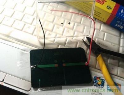 精巧DIY:綠色天然環(huán)保的太陽能移動(dòng)電源
