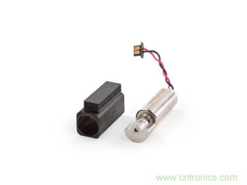 牛人強(qiáng)拆！新HTC One(M8)真機(jī)精密做工難修理