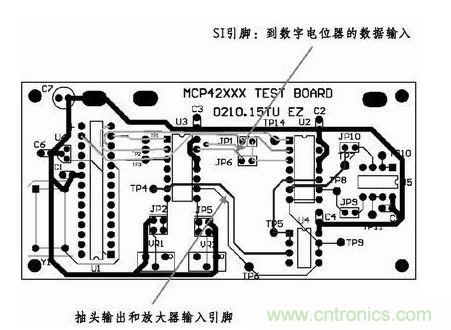 采用這種新的布線，將模擬線路和數(shù)字線路隔離開了。增大走線之間的距離，基本消除了在前面布線中造成干擾的數(shù)字噪聲。