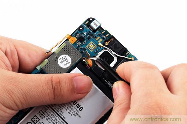 拆解狂魔荼毒新機三星金屬Galaxy A5，看槽點在何方？