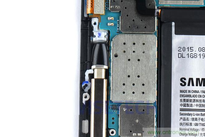 Galaxy Note5拆解，與S系列差距日漸模糊