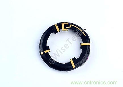 MOTO 360二代智能手表拆解：只有細(xì)節(jié)，沒有亮點(diǎn)