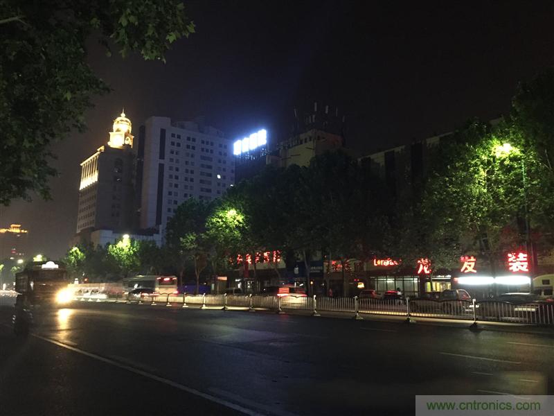 無邊框的 nubia Z9 ，一款既有驚喜，又有驚艷的智能手機(jī)