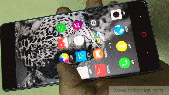 無邊框的 nubia Z9 ，一款既有驚喜，又有驚艷的智能手機(jī)