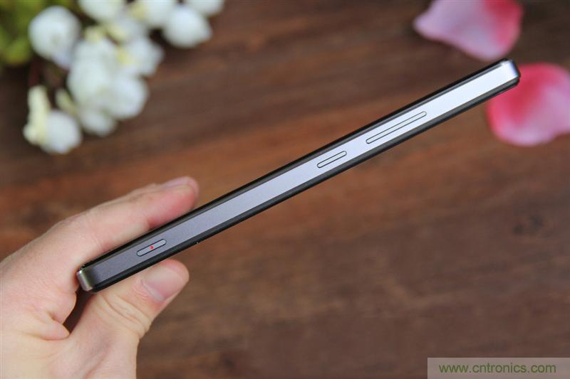 無邊框的 nubia Z9 ，一款既有驚喜，又有驚艷的智能手機(jī)