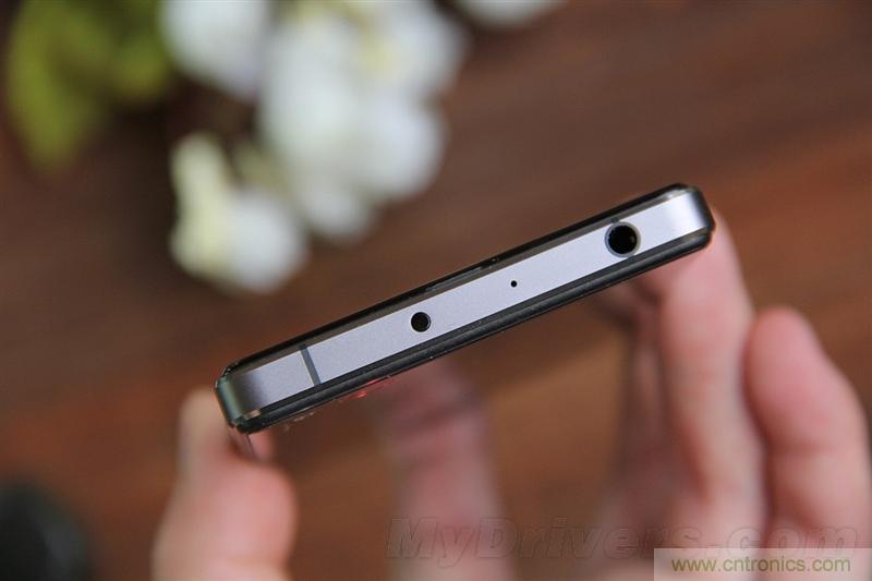 無邊框的 nubia Z9 ，一款既有驚喜，又有驚艷的智能手機(jī)