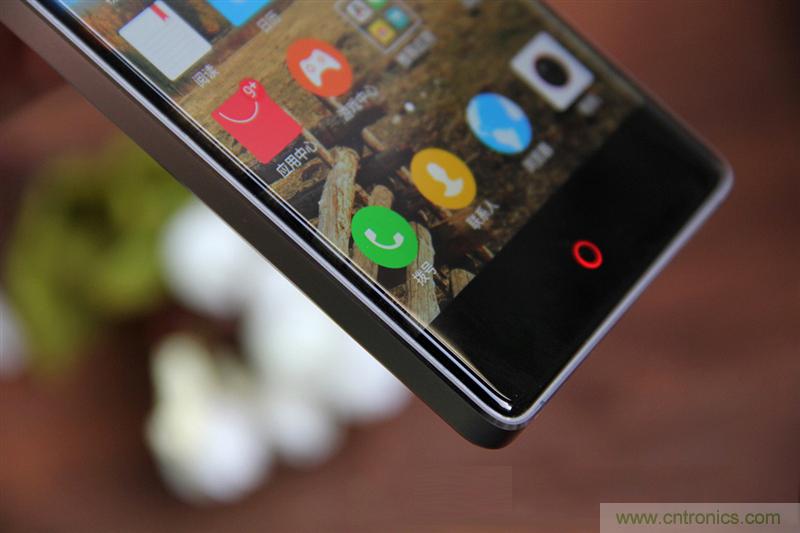 無邊框的 nubia Z9 ，一款既有驚喜，又有驚艷的智能手機(jī)