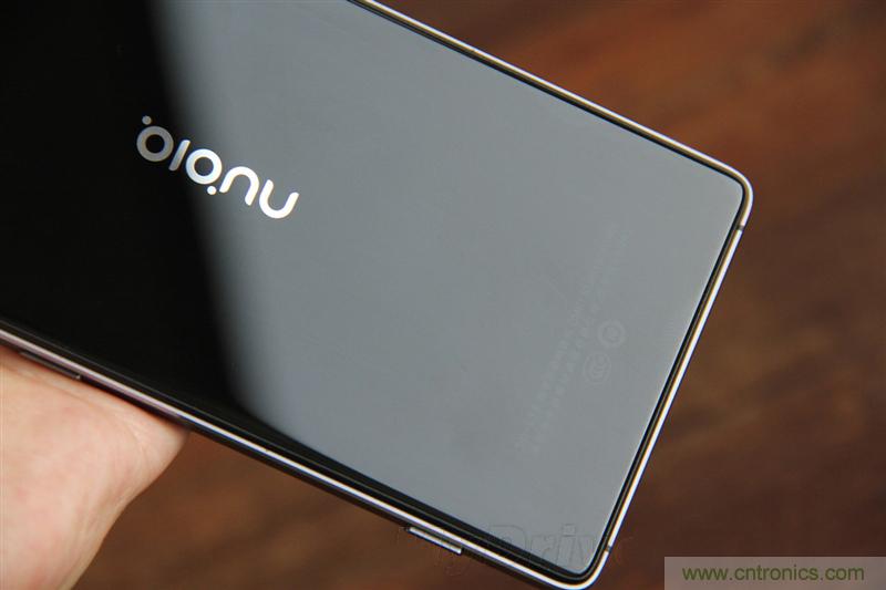 無邊框的 nubia Z9 ，一款既有驚喜，又有驚艷的智能手機(jī)