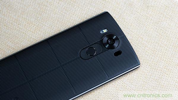 業(yè)界良心 LG V10 評測:剛毅、冷峻，不失人性化