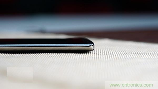 業(yè)界良心 LG V10 評測:剛毅、冷峻，不失人性化