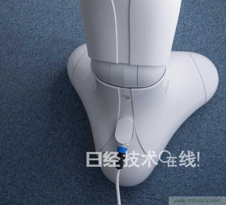 拆解筆記本不過癮，那就來拆拆日本情感機器人吧！