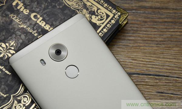新旗艦Mate 8全評(píng)測(cè)：橫空出世！能否延續(xù)一機(jī)難求？