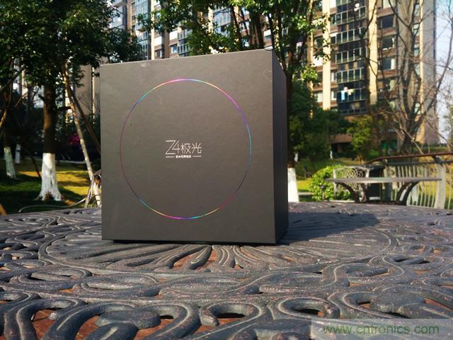 無屏電視時代已然來臨，客廳你做好準(zhǔn)備了嗎？