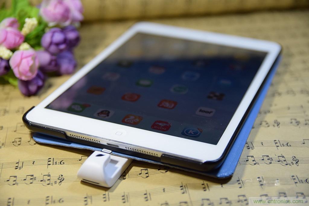 不越獄，就能隨意給iPad增容的影音娛樂(lè)利器