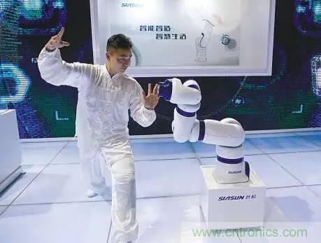 協(xié)作機器人伺服、傳感器核心器件大揭秘