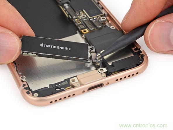 iPhone 8首拆：無(wú)線充電版本的iPhone 7？