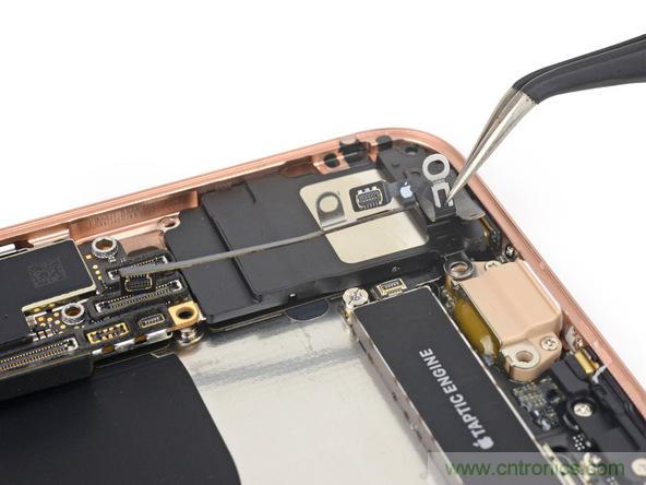 iPhone 8首拆：無(wú)線充電版本的iPhone 7？