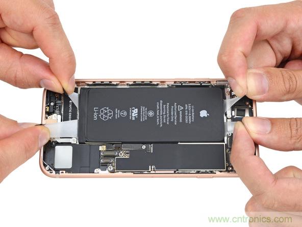 iPhone 8首拆：無(wú)線充電版本的iPhone 7？