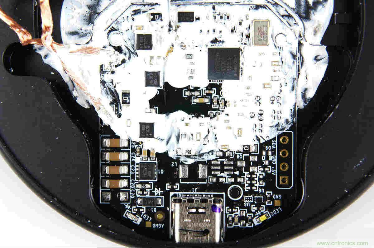 拆解對比：系出同門，小米、紫米無線充電器的差別有多大？